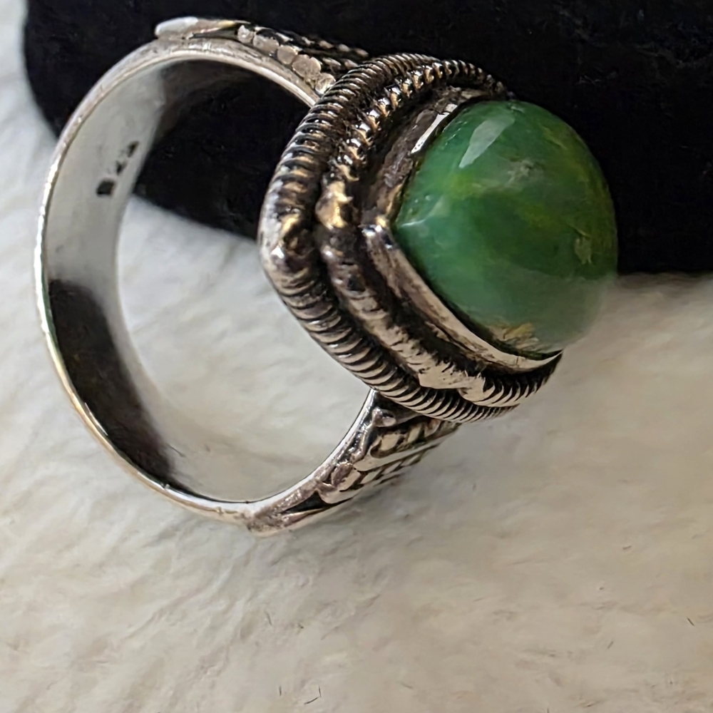 Green Turquoise Ring - Picture 5 of 6